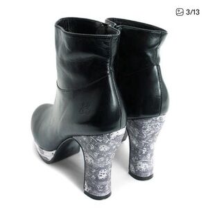 Pre-owned Gorgeous Fluevog Shakti Short Leather Zip Ankle Boots Size 9.5